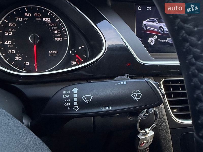 Седан Audi A4 2014 в Києві