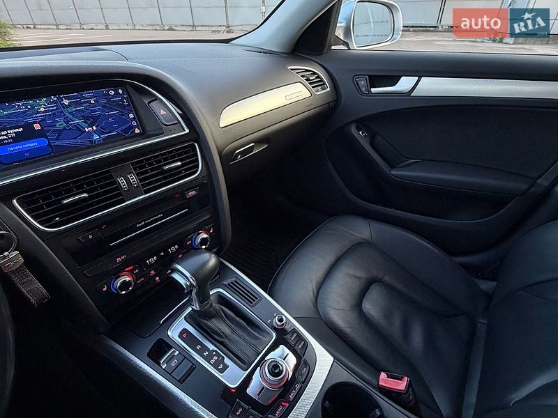 Седан Audi A4 2014 в Києві