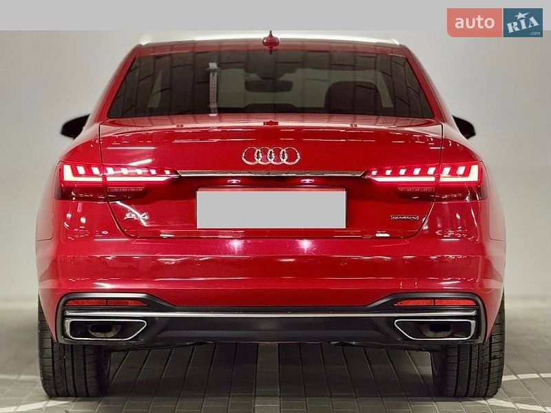 Седан Audi A4 2020 в Побужському