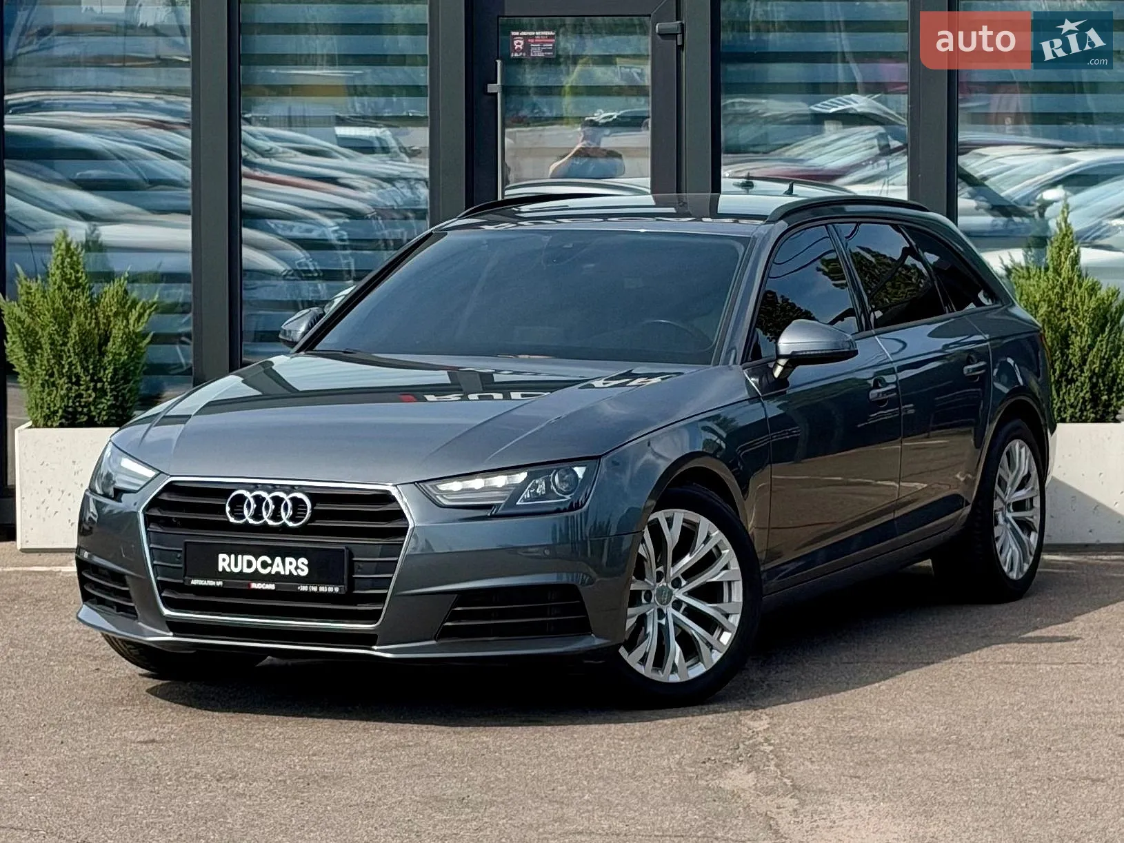 2018 Audi A4 - фото 1