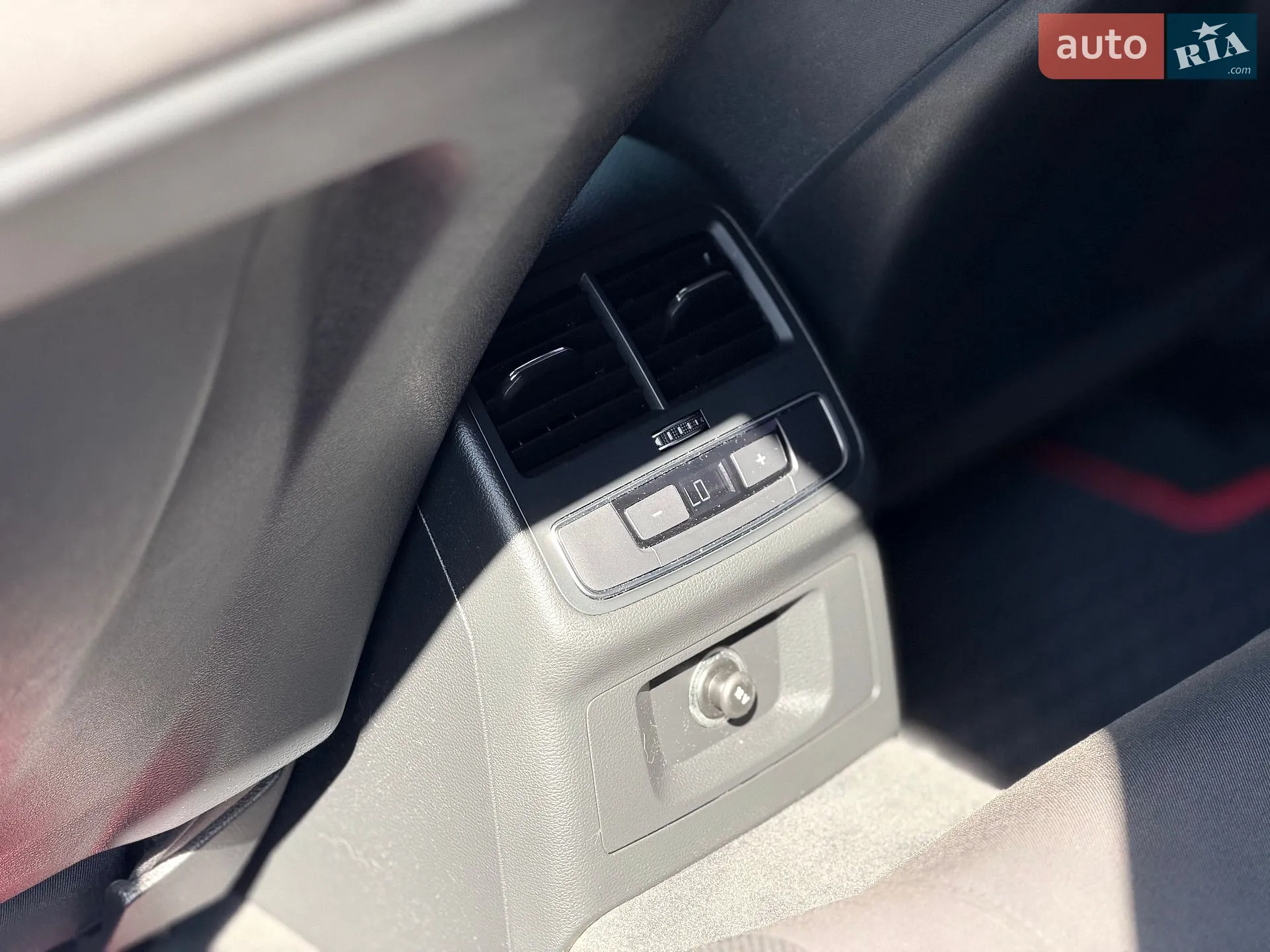 2018 Audi A4 - мініатюра 16