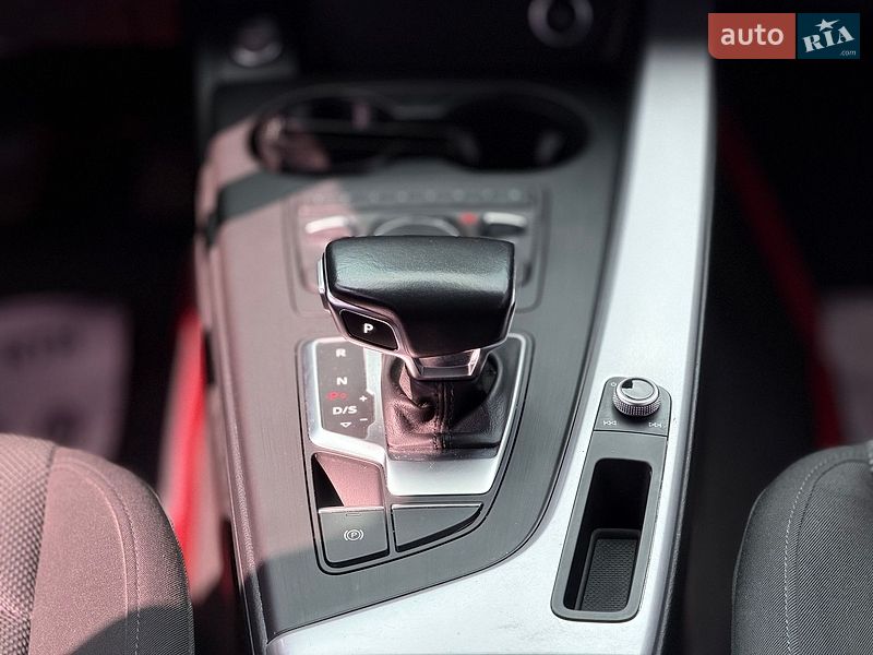 Універсал Audi A4 2018 в Кременчуці