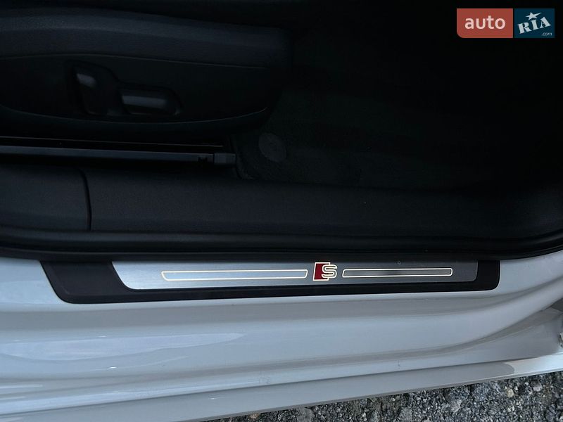 Седан Audi A4 2016 в Самборе