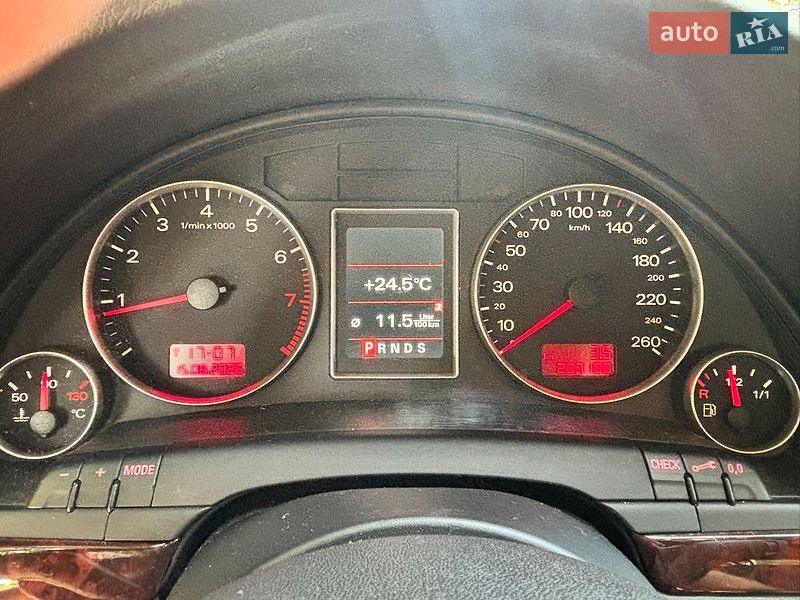 Седан Audi A4 2005 в Харькове