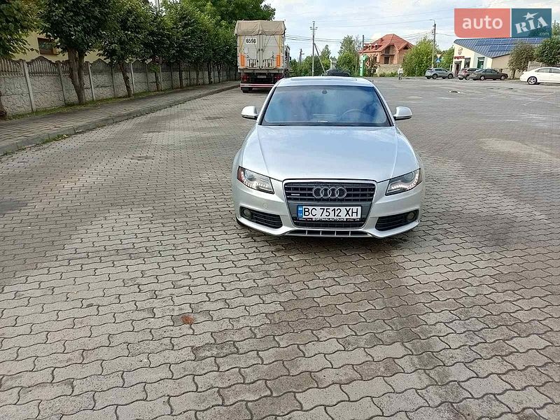 Седан Audi A4 2008 в Городке