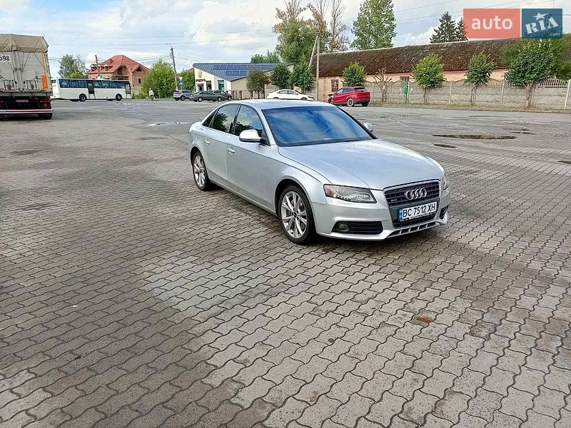 Седан Audi A4 2008 в Городке