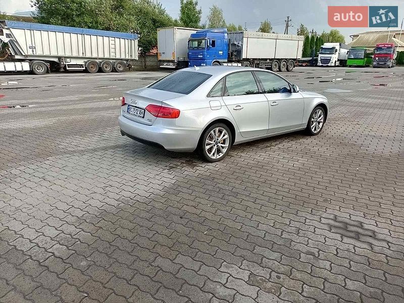 Седан Audi A4 2008 в Городке