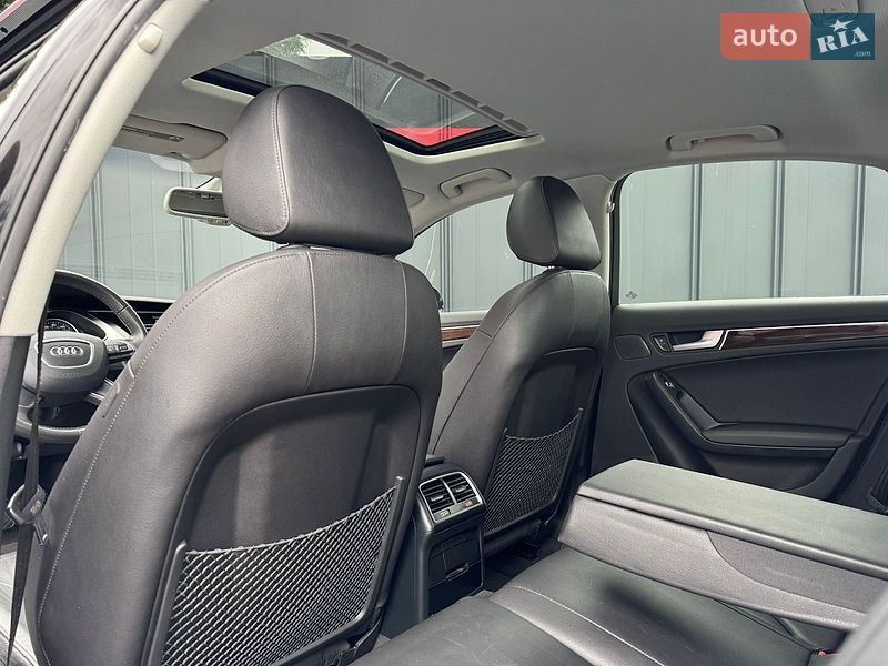 Седан Audi A4 2013 в Луцьку