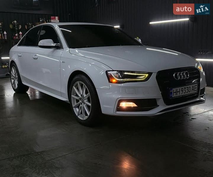 Седан Audi A4 2015 в Одесі