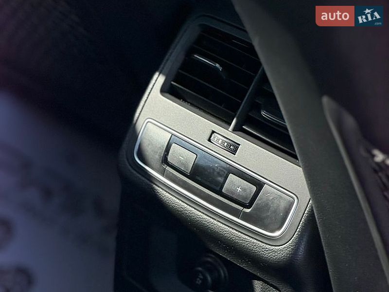 Седан Audi A4 2016 в Івано-Франківську