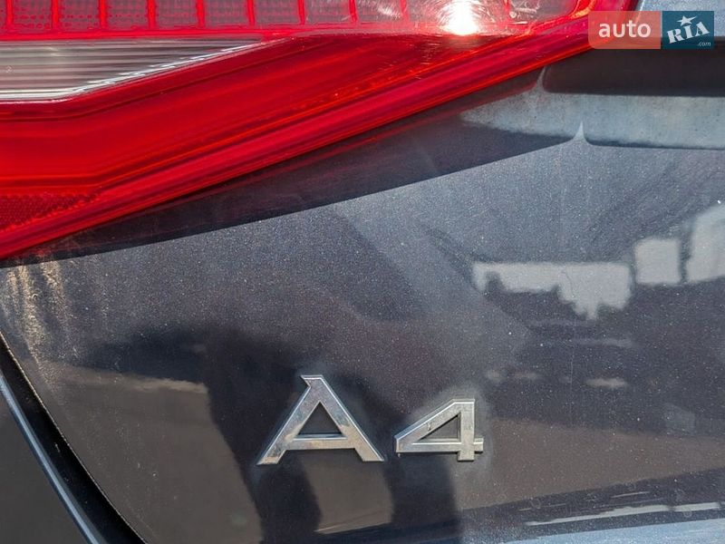 Седан Audi A4 2015 в Киеве