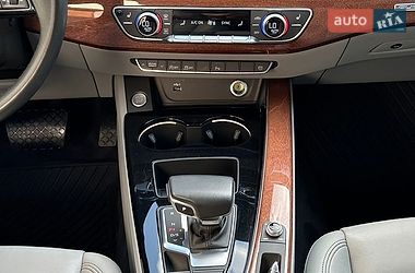 Седан Audi A4 2023 в Киеве