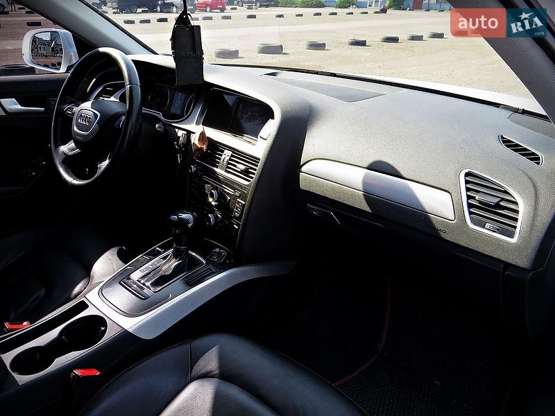Седан Audi A4 2014 в Черкасах