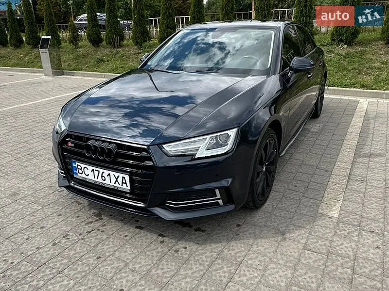 Audi A4 2017
