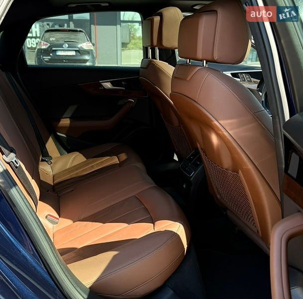 Седан Audi A4 2020 в Киеве