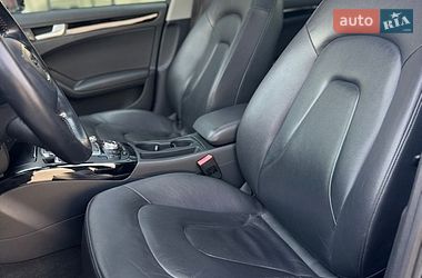 Седан Audi A4 2012 в Киеве