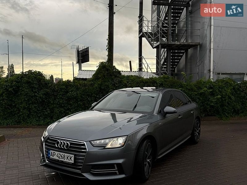 Седан Audi A4 2017 в Киеве