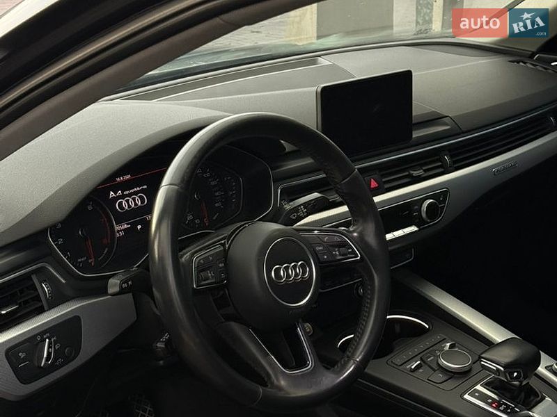 Седан Audi A4 2017 в Киеве