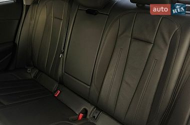 Седан Audi A4 2017 в Киеве