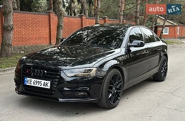 Седан Audi A4 2013 в Дніпрі