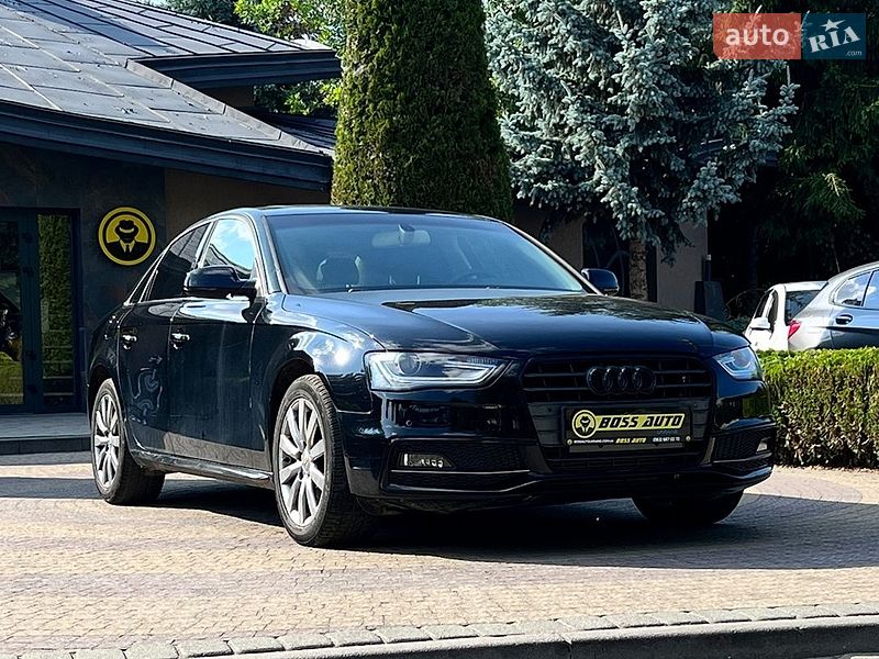 Седан Audi A4 2014 в Львові
