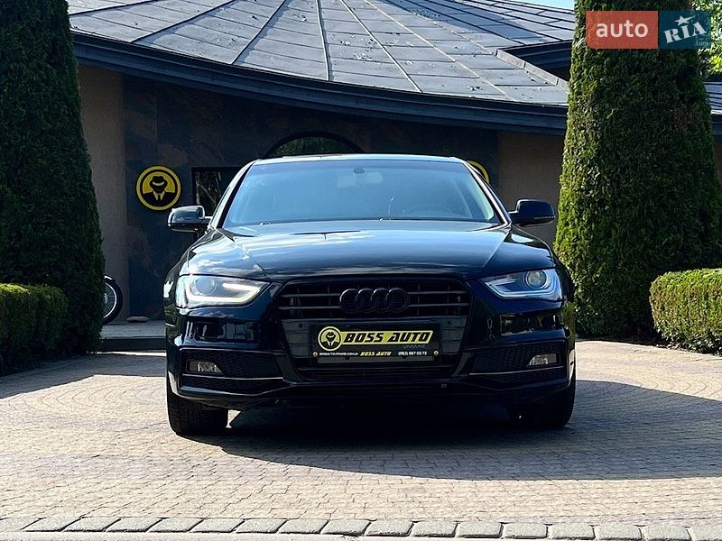 Седан Audi A4 2014 в Львові