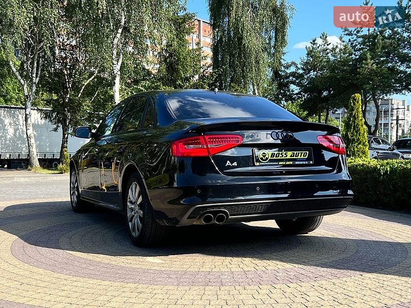 Седан Audi A4 2014 в Львові