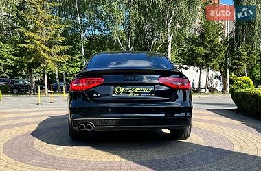 Седан Audi A4 2014 в Львові