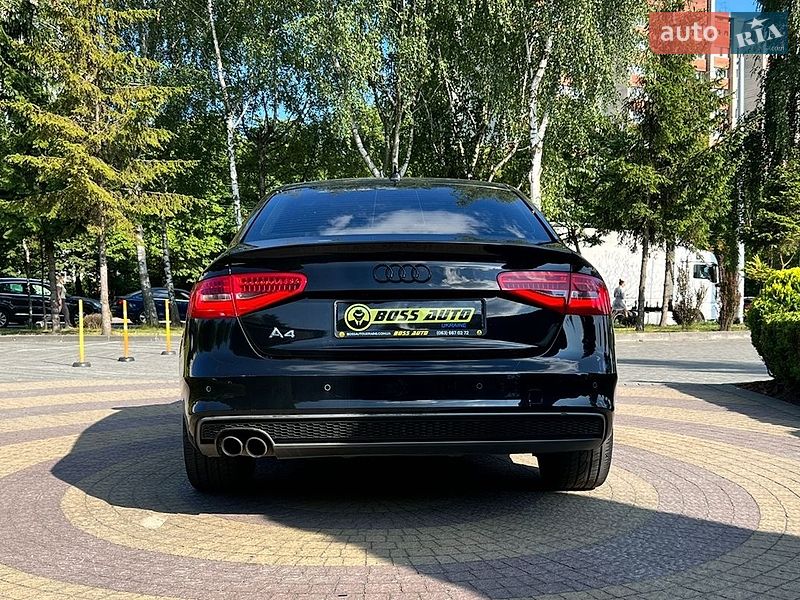 Седан Audi A4 2014 в Львові