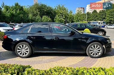 Седан Audi A4 2014 в Львові
