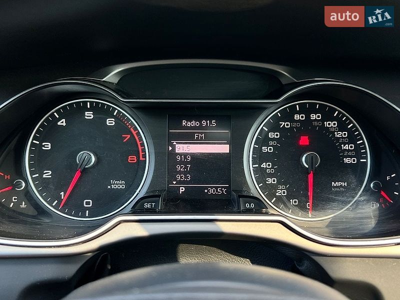 Седан Audi A4 2014 в Львові