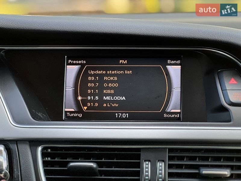 Седан Audi A4 2014 в Львові