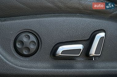 Седан Audi A4 2014 в Львові