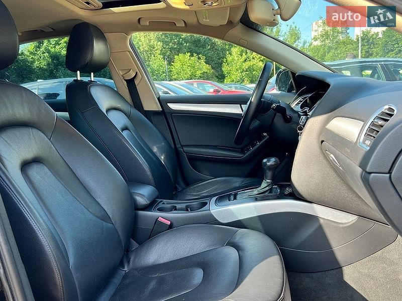 Седан Audi A4 2014 в Львові