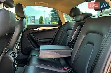 Седан Audi A4 2014 в Львові