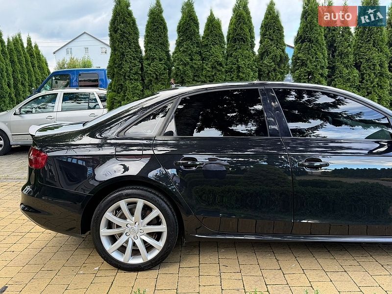Седан Audi A4 2013 в Городке