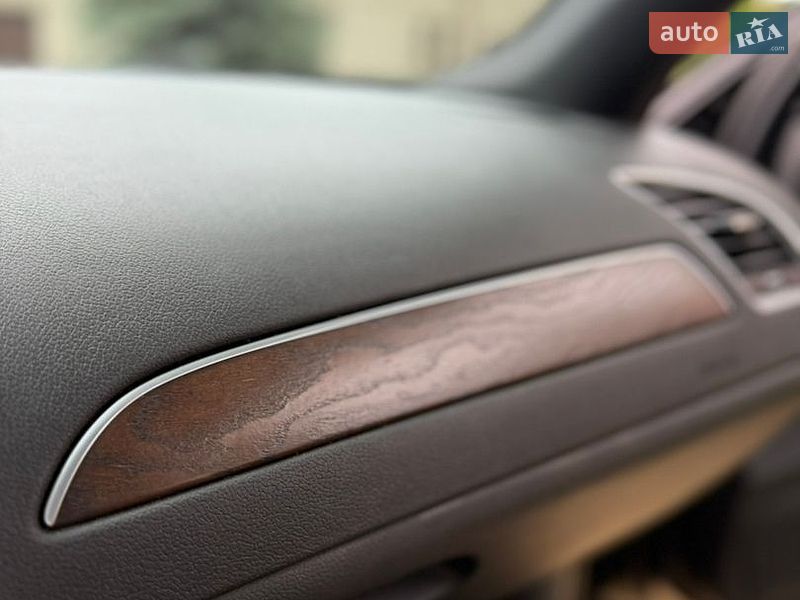 Седан Audi A4 2013 в Городке