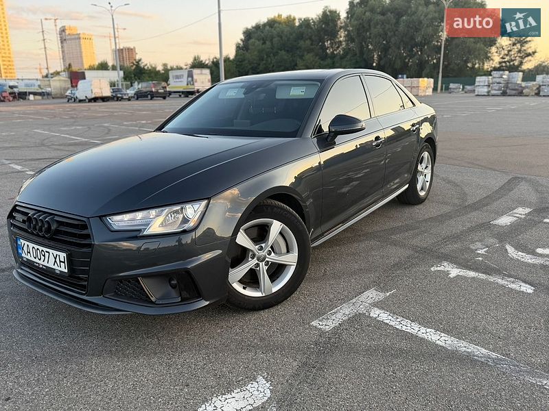 Седан Audi A4 2019 в Києві