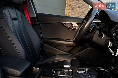 Седан Audi A4 2019 в Черновцах