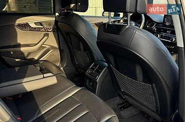 Седан Audi A4 2019 в Черновцах
