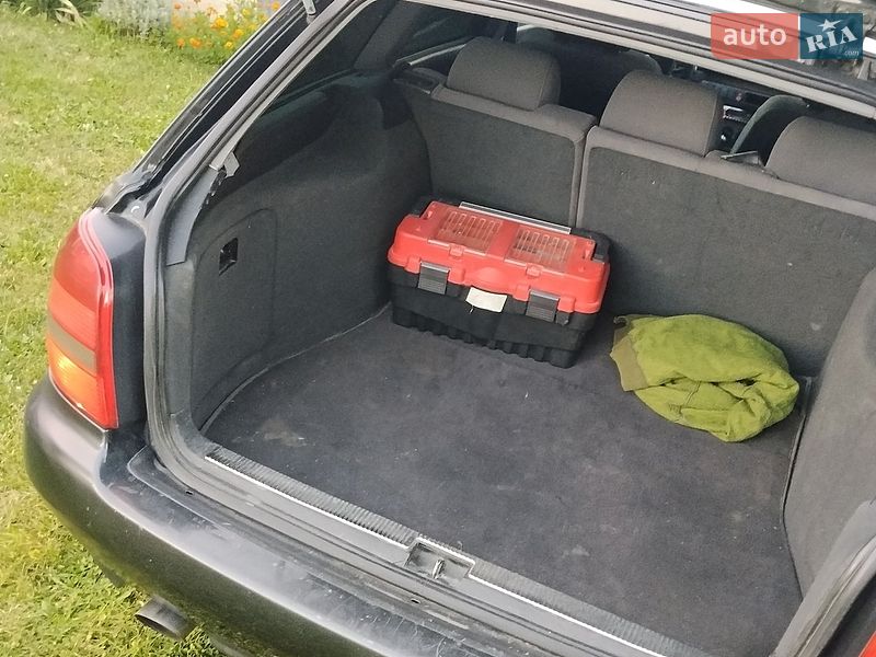 Універсал Audi A4 1997 в Заболотові