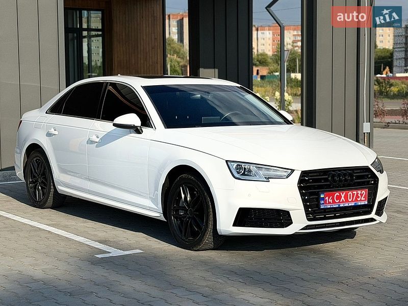 Седан Audi A4 2017 в Рівному
