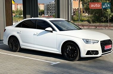 Седан Audi A4 2017 в Рівному