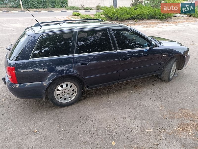 Универсал Audi A4 2001 в Харькове