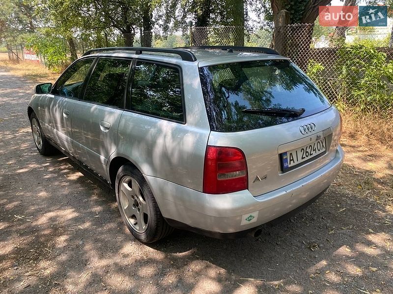 Универсал Audi A4 2000 в Буче