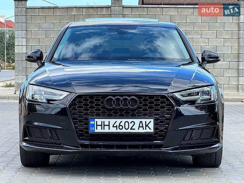 Седан Audi A4 2015 в Одесі