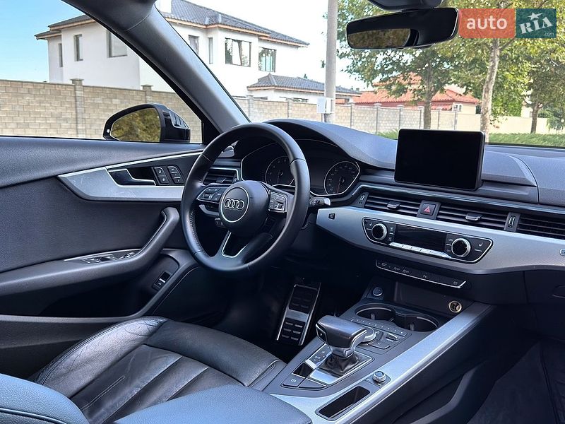 Седан Audi A4 2015 в Одесі
