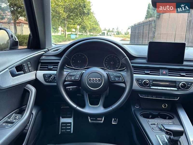 Седан Audi A4 2015 в Одесі