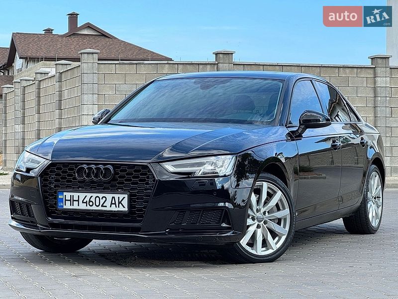Седан Audi A4 2015 в Одесі