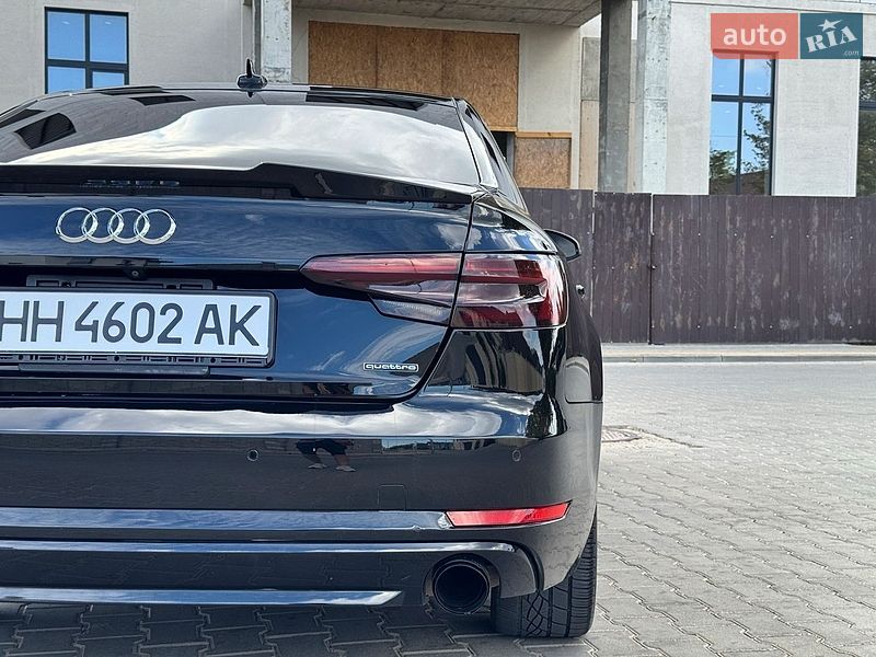Седан Audi A4 2015 в Одесі